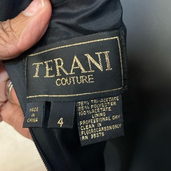 Terani couture gown 4 - Picture 4 of 6